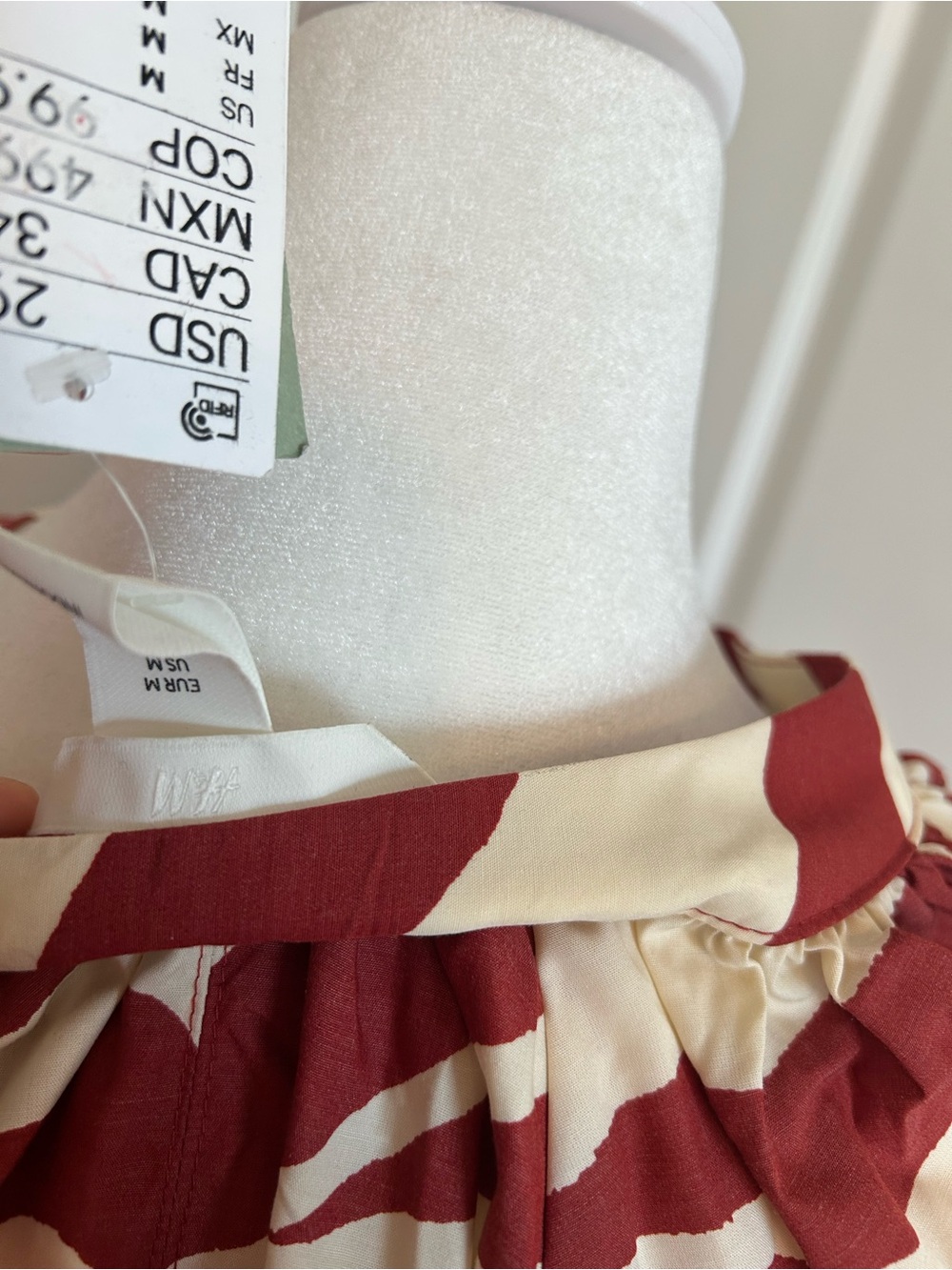H&M Cream and Burgundy Zebra-Print Relaxed Mini Dress - Picture 7 of 9